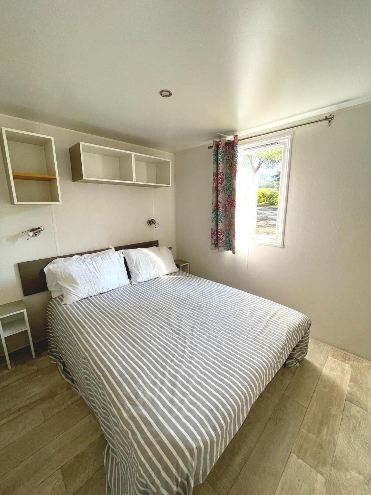 Mobil-Home Dans Camping 4* แซงต์-โลรองต์-ดู-แวร์ดอง ภายนอก รูปภาพ